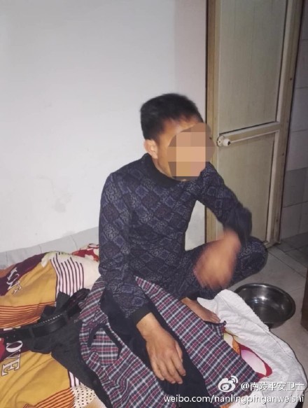 南陵警方抓获两名入室盗窃嫌疑人.jpg